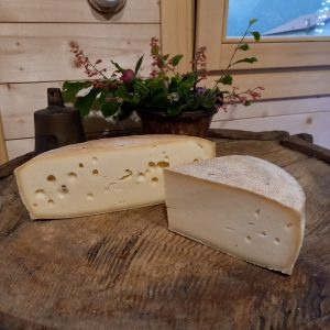 Semigrasso giovane (€ 15 al kg)